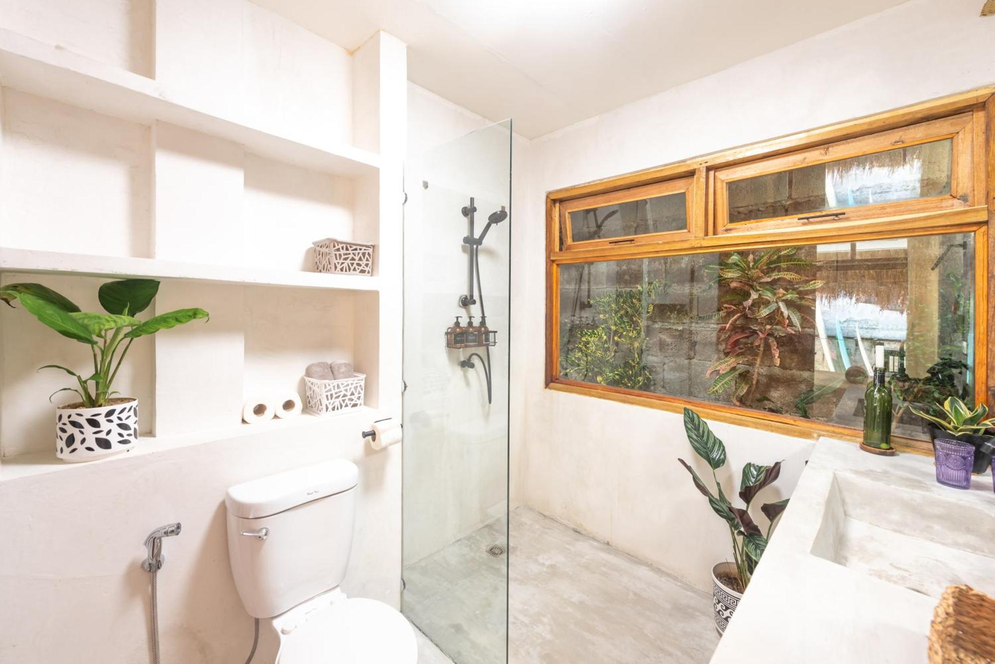 Gratitude Inn General Luna  Luaran gambar